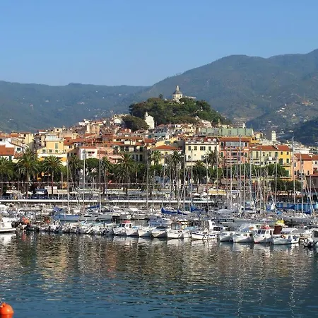 Casa Silvana Town Center San Remo